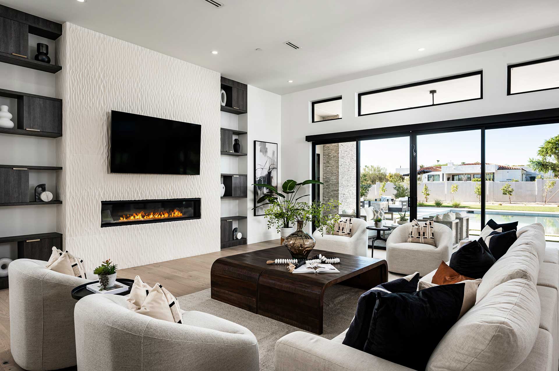 Real Estate Picture 4